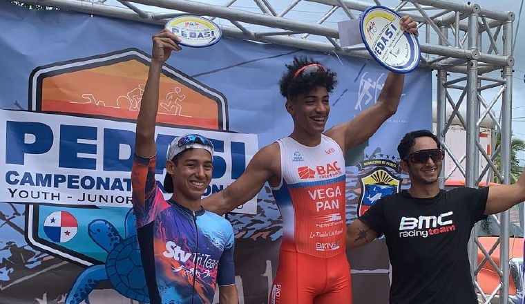 Peter Vega se lleva la triatlón de Pedasía. Foto: Cortesía Peter Vega se lleva la triatlón de Pedasía. Foto: Cortesía