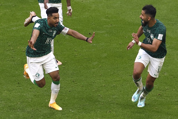 Salem Aldawsari (10) celebra su gol frente a Argentina. Foto:EFE Salem Aldawsari de Arabia Saudita (10) celebra su gol frente a Argentina. Foto:EFE