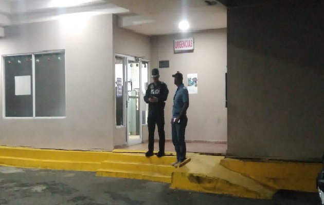 Las autoridades mantienen varias líneas de investigación tras el homicidio de un hombre en un hospital privado. Foto. Diomedes Sánchez Las autoridades mantienen varias líneas de investigación tras el homicidio de un hombre en un hospital privado. Foto. Diomedes Sánchez