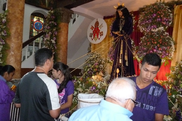 Desde antes de los carnavales los peregrinos comenzaron su viaje para visitara a Jesús Nazareno de Atalaya. Foto. Melquíades Vásquez Desde antes de los carnavales los peregrinos comenzaron su viaje para visitara a Jesús Nazareno de Atalaya. Foto. Melquíades Vásquez