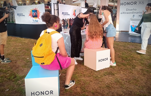 honor_macrofest2_pa02.jpg honor_macrofest2_pa02.jpg