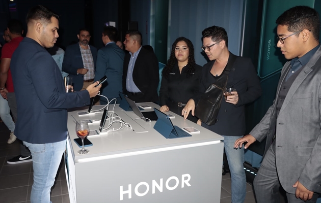 honor_magic_series_pa_.jpg honor_magic_series_pa_.jpg