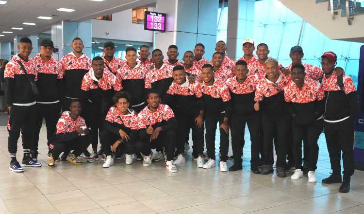 Equipo del Sporting San Miguelito, listo para enfrentar al Motagua. Foto: SportingSM