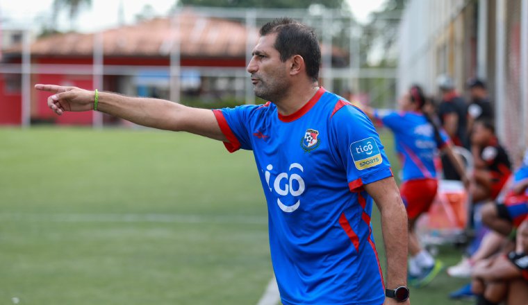 Victor Suárez, técnico de la selección Sub-17 de Panamá. Victor Suárez, técnico de la selección Sub-17 de Panamá.