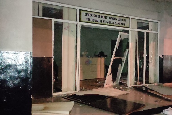 Las instalaciones de la Direcciín de Investigación Judicial (DIJ) fueron vandalizadas. Foto. Melquiades Cásquez Las instalaciones de la Direcciín de Investigación Judicial (DIJ) fueron vandalizadas. Foto. Melquiades Cásquez