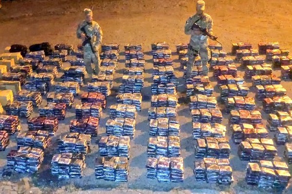En lo que va de este año, el Senan ha incautado 74,398 paquetes de sustancias ilícitas, mediante la ejecución de 132 operaciones navales. Foto. Senan En lo que va de este año, el Senan ha incautado 74,398 paquetes de sustancias ilícitas, mediante la ejecución de 132 operaciones navales. Foto. Senan