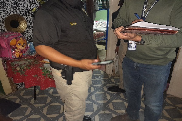 Las autoridades precisaron qaue durante los allanamientos se decomisaron varias pruebas e indicios relevantes. Foto. Cortesía. PGN Las autoridades precisaron qaue durante los allanamientos se decomisaron varias pruebas e indicios relevantes. Foto. Cortesía. PGN