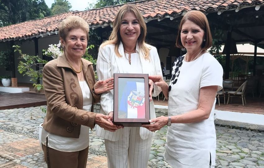 banda_presidencial1.jpg banda_presidencial1.jpg