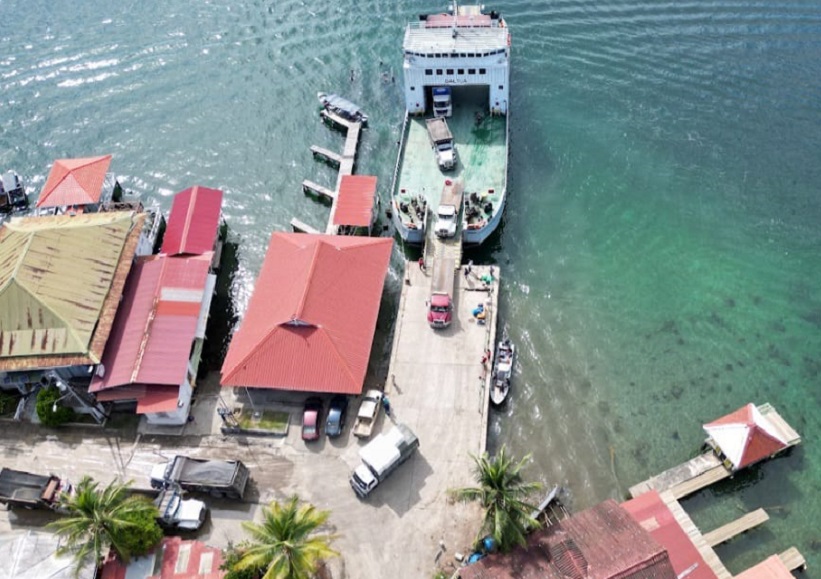 muelle_isla_colon_last_0.jpg
