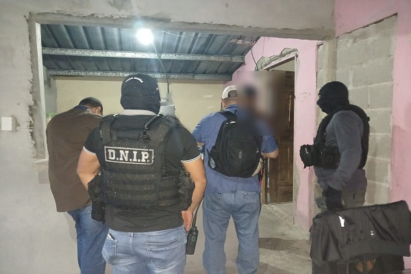 Las detenciones se dieron en el marco de la operación 'Garra'. Foto:@ProtegeryServir. Las detenciones se dieron en el marco de la operación 'Garra'. Foto:@ProtegeryServir.