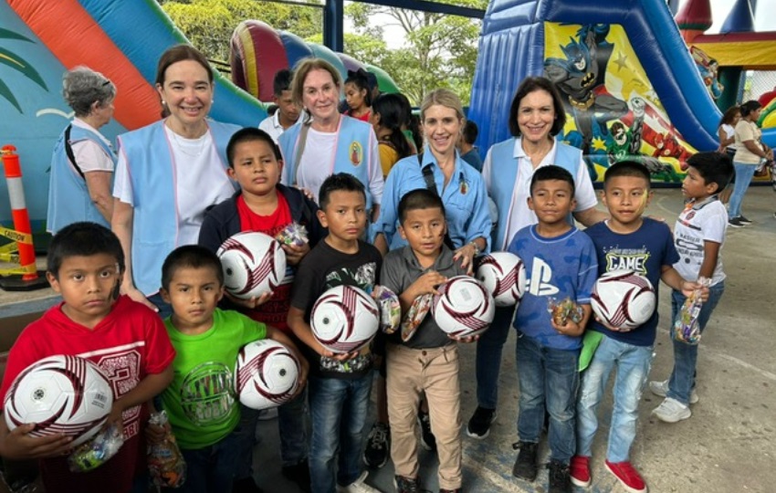 Los niños y niñas disfrutaron de un multitudinario evento. Foto: Cortesía Los niños y niñas disfrutaron de un multitudinario evento. Foto: Cortesía