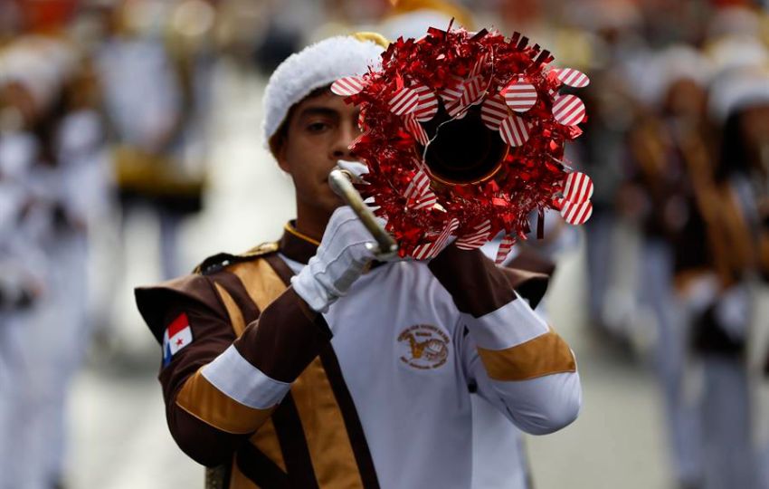 navidad_desfile_4.jpg navidad_desfile_4.jpg