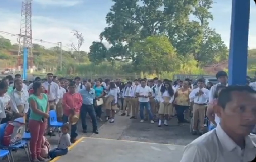 Unos 1,200 estudiantes iniciaron clases en el Instituto Profesional y Técnico de Veraguas . Foto. Meduca Unos 1,200 estudiantes iniciaron clases en el Instituto Profesional y Técnico de Veraguas . Foto. Meduca