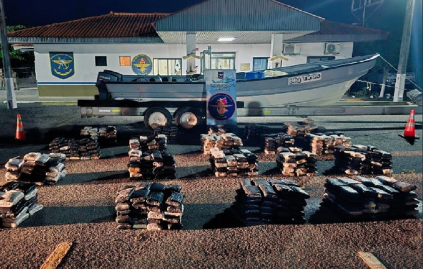 Se detalló que la embarcación incautada e involucrada en el ilícito lleva el nombre de “Big Tires”. Foto. Senan Se detalló que la embarcación incautada e involucrada en el ilícito lleva el nombre de “Big Tires”. Foto. Senan