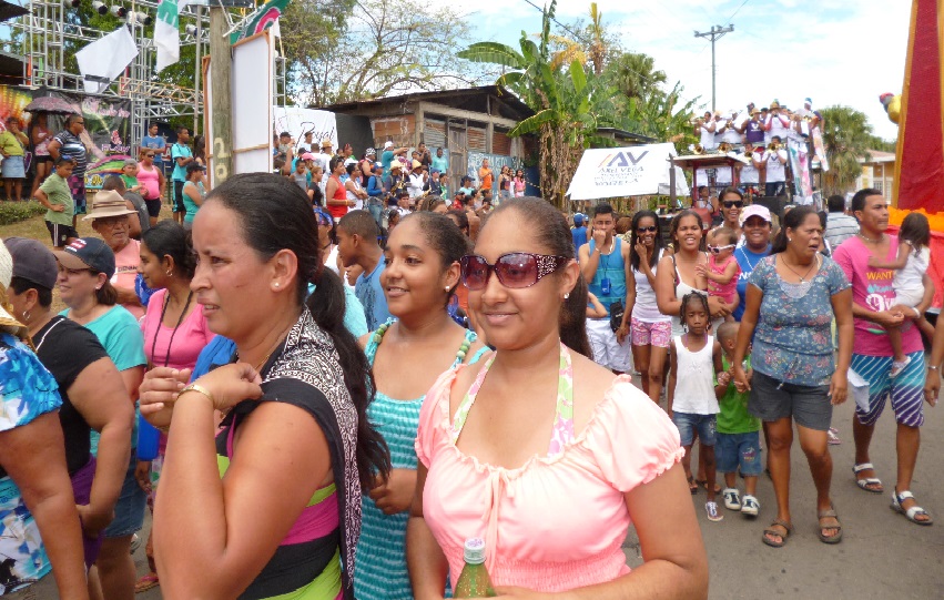 En el primer día de culecos hubo abundante agua limpia garantizada por las autoridades de salud. Foto. Melquíades Vásquez En el primer día de culecos hubo abundante agua limpia garantizada por las autoridades de salud. Foto. Melquíades Vásquez