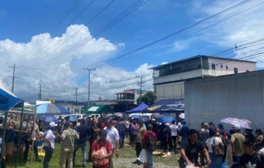 A la región llegaron los camiones con alimentos para la agro ferias. Foto. Cortesía A la región llegaron los camiones con alimentos para la agro ferias. Foto. Cortesía
