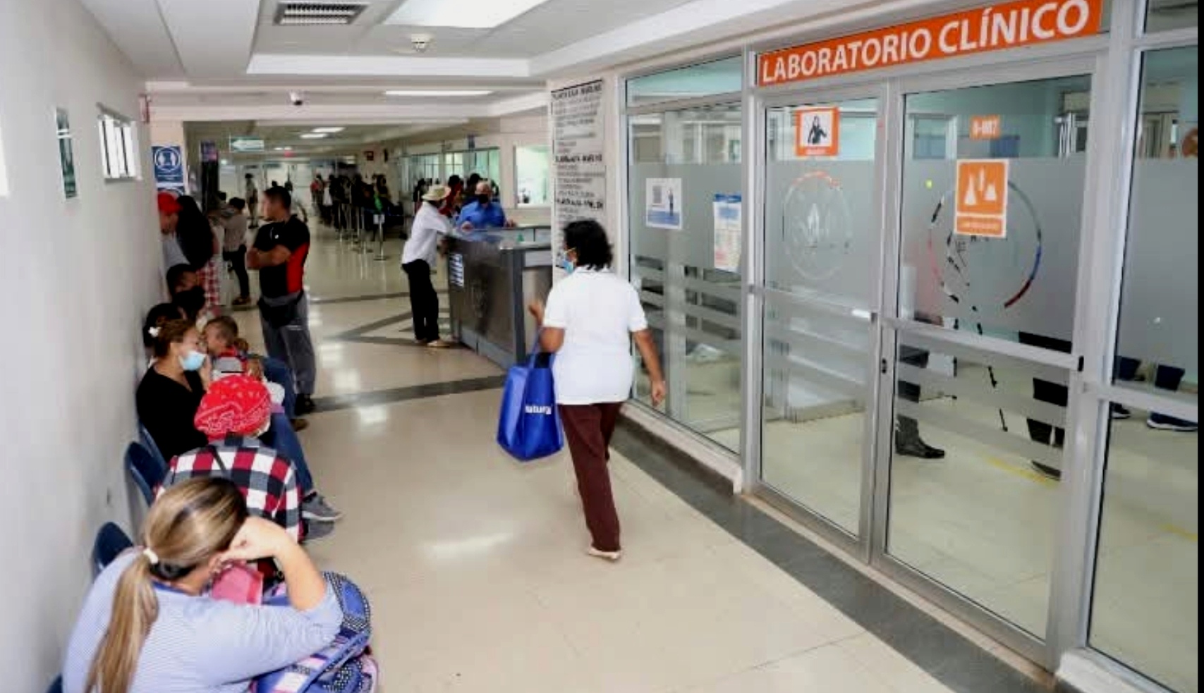 Avelino Escobar, informó que únicamente dos médicos de la policlínica Roberto Ramírez De Diego se acogieron al paro convocado, sin que ello interrumpiera la atención a los usuarios. Foto. Thays Domínguez Avelino Escobar, informó que únicamente dos médicos de la policlínica Roberto Ramírez De Diego se acogieron al paro convocado, sin que ello interrumpiera la atención a los usuarios. Foto. Thays Domínguez