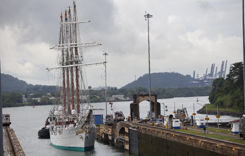 El buque escuela de la Armada española Juan Sebastián de Elcano. Foto: EFE / Bienvenido Velasco El buque escuela de la Armada española Juan Sebastián de Elcano. Foto: EFE / Bienvenido Velasco