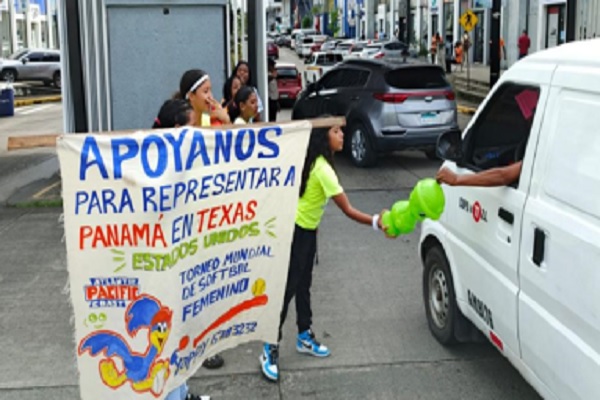 Atletas colonenses buscan el respaldo para representar a Panamá Foto: Diómedes Sánchez Atletas colonenses buscan el respaldo para representar a Panamá Foto: Diómedes Sánchez