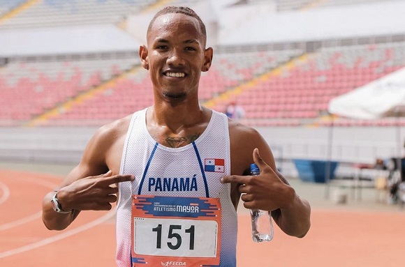 Didier Rodríguez se alzó con el oro en los 3,000 metros con obstáculo. Foto: COP Didier Rodríguez se alzó con el oro en los 3,000 metros con obstáculo. Foto: COP