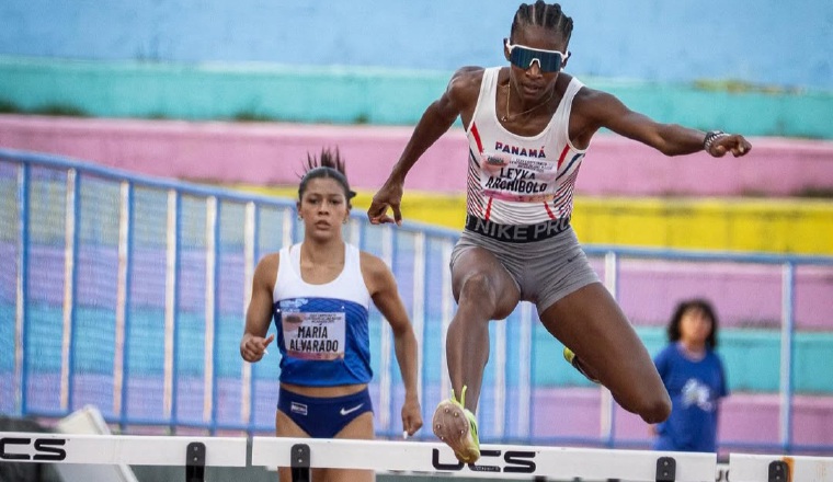 Leyka Archibold ganó dos medallas de plata en los 100 y 400 metros con vallas. Foto: COP Leyka Archibold ganó dos medallas de plata en los 100 y 400 metros con vallas. Foto: COP