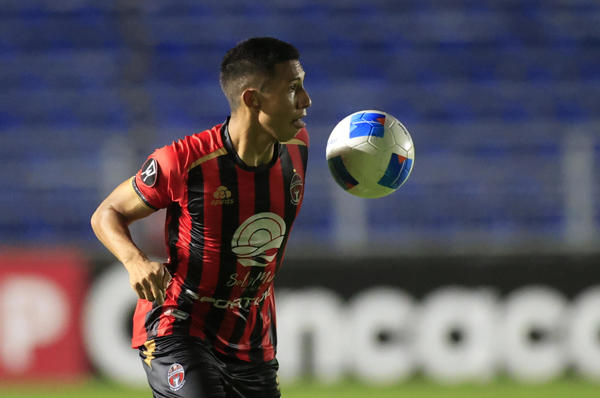 Martín Ruiz anotó el gol del Sporting ante Plaza Amador. Foto: EFE Martín Ruiz anotó el gol del Sporting ante Plaza Amador. Foto: EFE