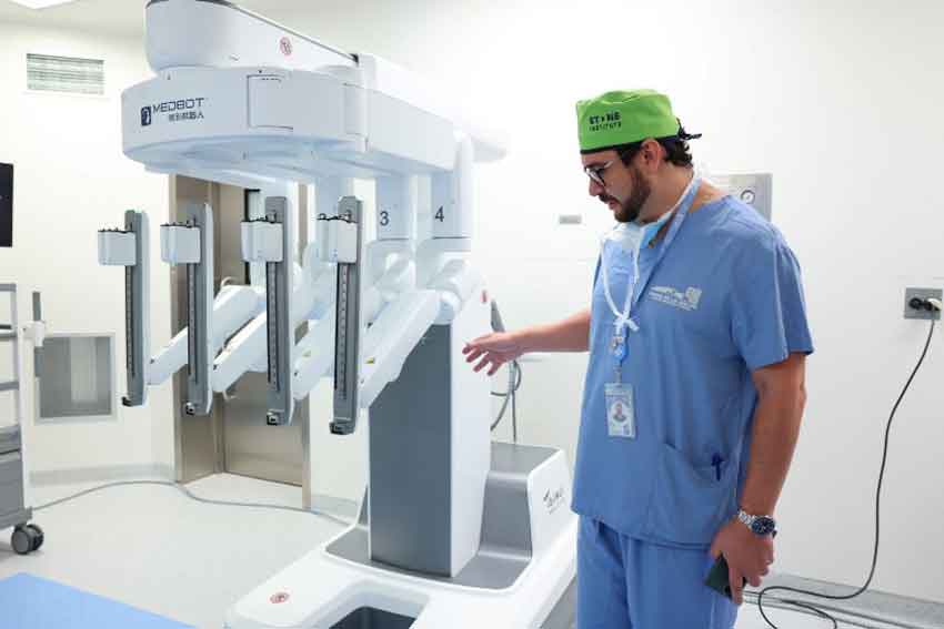 telecirugia-css-panama-innovacion-medicina-salud-modernidad.jpg
