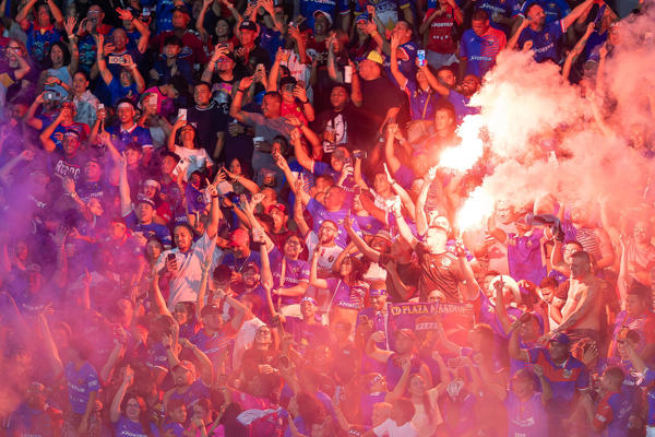 La afición placina festeja uno de sus goles en la final de la LPF, ante Alianza. Foto: EFE La afición placina festeja uno de sus goles en la final de la LPF, ante Alianza. Foto: EFE