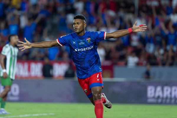 La afición placina festeja uno de sus goles en la final de la LPF, ante Alianza. Foto: EFE La afición placina festeja uno de sus goles en la final de la LPF, ante Alianza. Foto: EFE