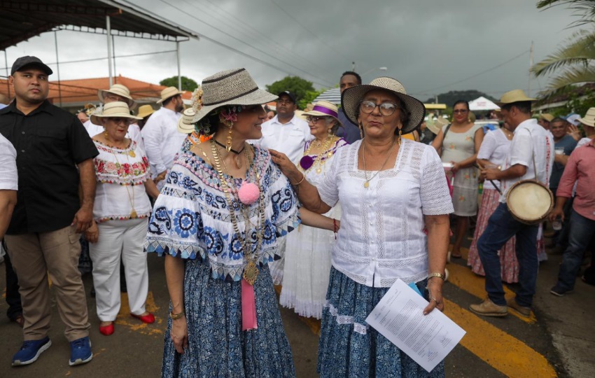 María Eugenia Herrera y Bella Herminda González de Cedeño. Foto: Ministerio de Cultura María Eugenia Herrera y Bella Herminda González de Cedeño. Foto: Ministerio de Cultura