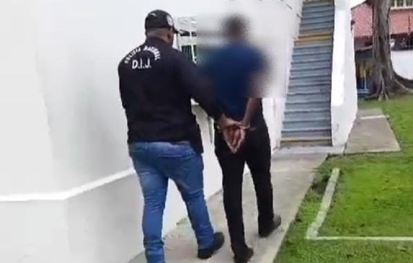Ambos son requeridos después de un informe de auditoría elaborado por la Contraloría General de la República. Foto. Policía Nacional Ambos son requeridos después de un informe de auditoría elaborado por la Contraloría General de la República. Foto. Policía Nacional