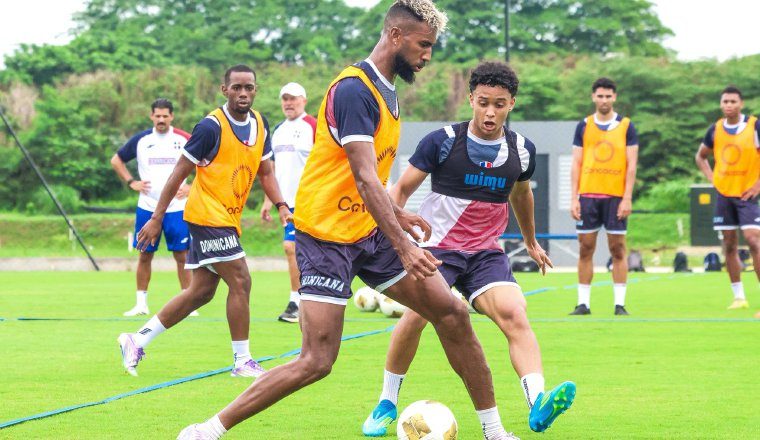 Jugadores de la selección dominicana en los entrenamientos. Foto:@sedofutbol Jugadores de la selección dominicana en los entrenamientos. Foto:@sedofutbol