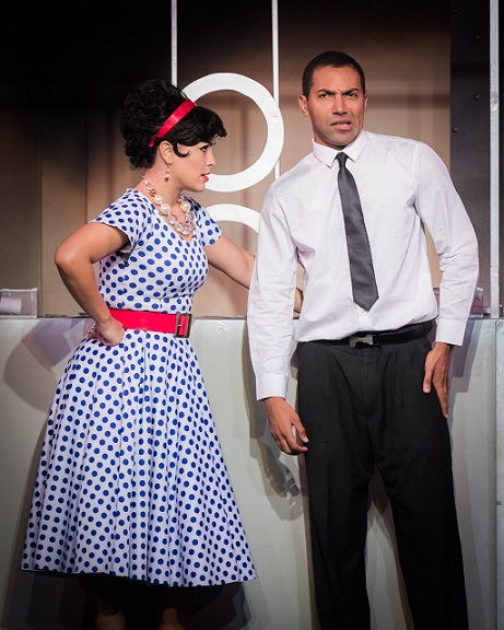 Val Monique Troncoso y Augusto Posso, en "Los inocentes", en Teatro La Estación. Foto: Cortesía.
