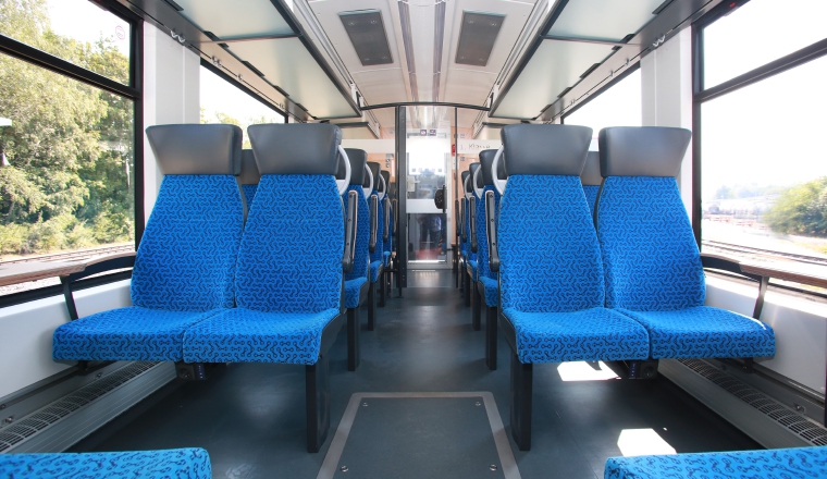 Tren verde que ya recorre la Baja Sajonia de Alemania. Tren verde que ya recorre la Baja Sajonia de Alemania.