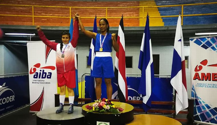 Elisa Willias ganó su combate por decisión. Elisa Willias ganó su combate por decisión.