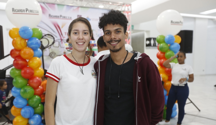 4.Liz Agrazal y Tello Migue. 4.Liz Agrazal y Tello Migue.