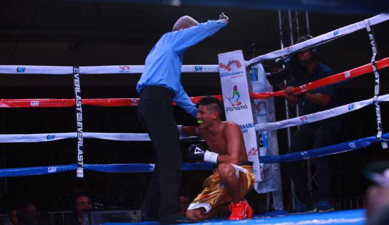 Iván "Tira Flecha" Trejos perdió por nocaut.