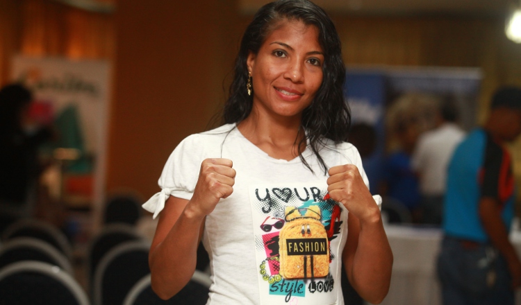 Laura Ledezma Laura Ledezma <Anayansi Gamez