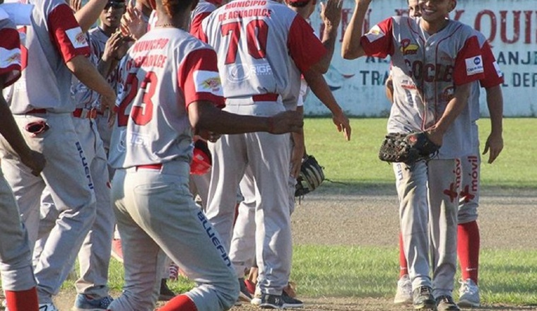 Panamá Oeste y Coclé tienen la serie semifinal empatada a 3-3. Fedebeis Panamá Oeste y Coclé tienen la serie semifinal empatada a 3-3. Fedebeis