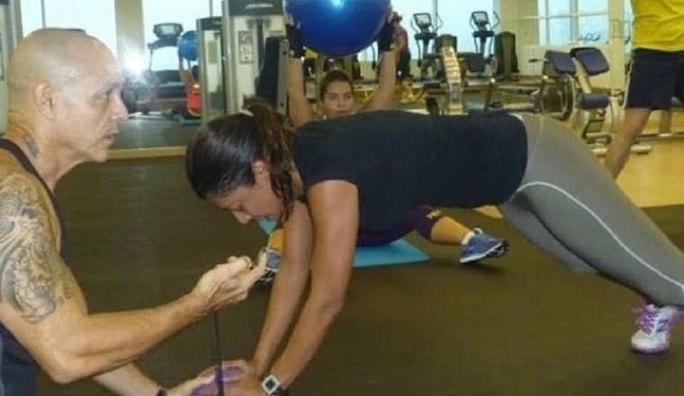 Training Tec tiene un conjunto de ejercicios Training Tec tiene un conjunto de ejercicios