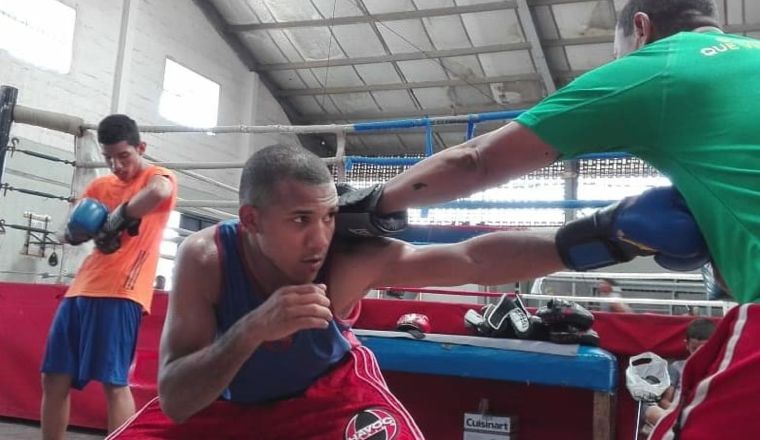 38215773.jpg Yohan Vásquez entrena bajo la tutela de Rigoberto Gabribaldi. Foto: @yohan.vasquez.90