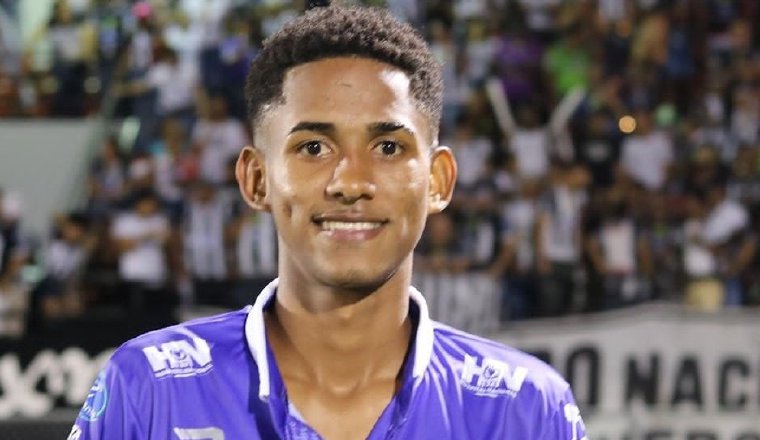 El taurino Irving Gudiño firmó por una temporada a préstamo con el Marbella FC El taurino Irving Gudiño firmó por una temporada a préstamo con el Marbella FC
