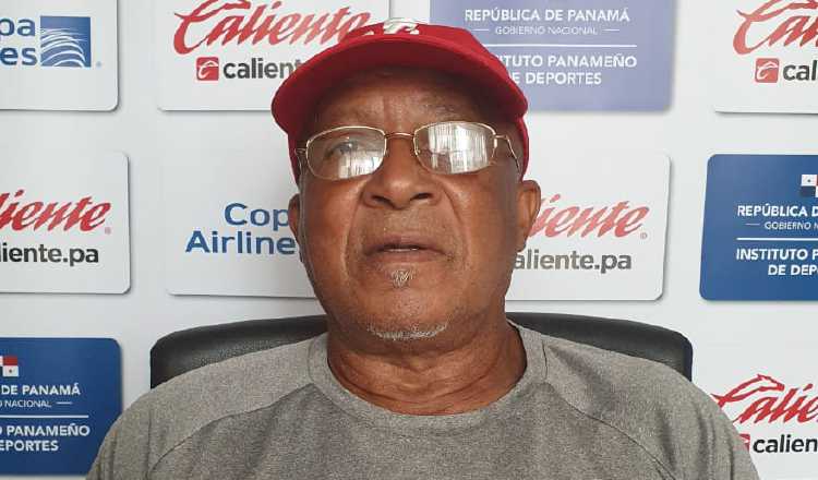 39872654.jpg Alfonso Urquiola, piloto de Panamá. Foto: @Probeis