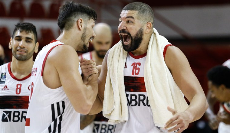 40598292.jpg Jugadores del Flamengo. Foto: Fiba