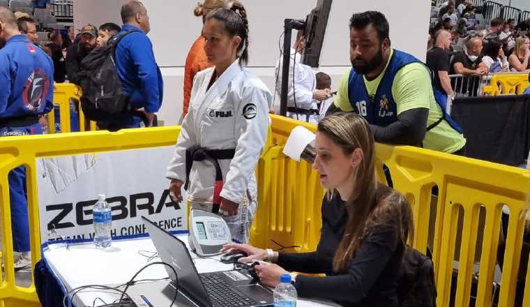 42865130.jpg Jennisin Rosanía durante el pesaje. Foto: Cortesía