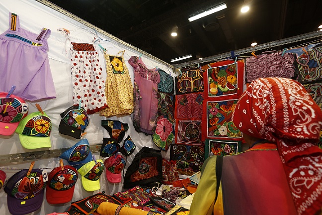 Bellas artesanías, en el Festival de Artesanal de Panamá Viejo, este domingo 28 de julio, en el Centro Artesanal del Conjunto Monumental. Es parte de la celebración de los 500 años de la Ciudad de Panamá.. Foto: Archivo. Bellas artesanías, en el Festival de Artesanal de Panamá Viejo, este domingo 28 de julio, en el Centro Artesanal del Conjunto Monumental. Es parte de la celebración de los 500 años de la Ciudad de Panamá.. Foto: Archivo.