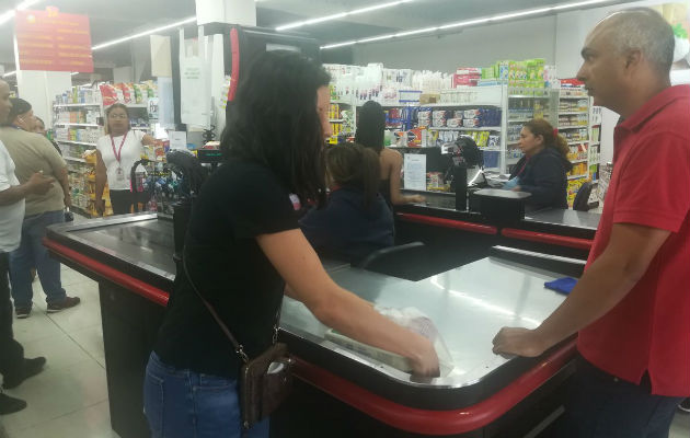 De incurrir en esta falta la Acodeco tiene la obligación de aplicar multas a los comercios que oscilan entre los 100 a 300 dólares. Foto/Cortesía Acodeco De incurrir en esta falta la Acodeco tiene la obligación de aplicar multas a los comercios que oscilan entre los 100 a 300 dólares. Foto/Cortesía Acodeco