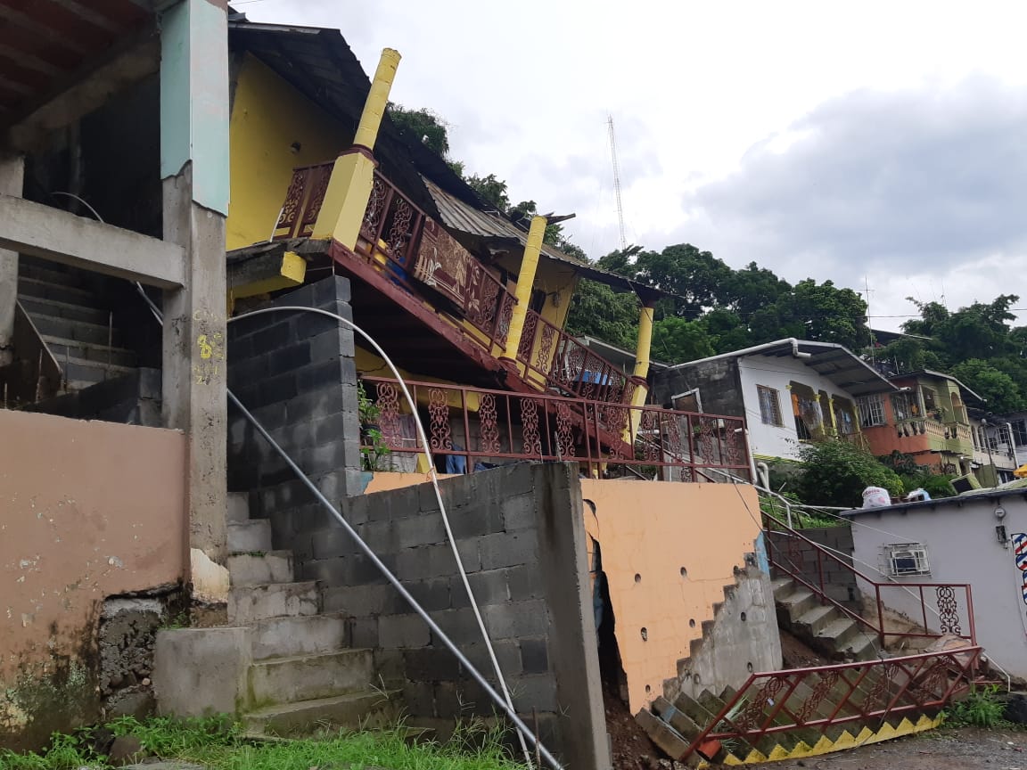 Cuatro personas afectadas tras colapso de una residencia en Los Andes. Foto: Redes sociales. Cuatro personas afectadas tras colapso de una residencia en Los Andes. Foto: Redes sociales.