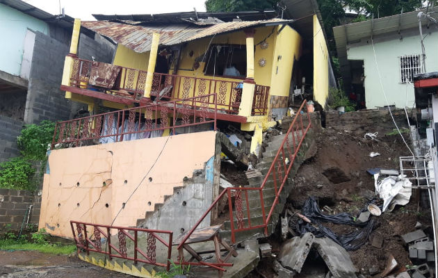 Cuatro personas afectadas tras colapso de una residencia en Los Andes. Foto: Redes sociales. Cuatro personas afectadas tras colapso de una residencia en Los Andes. Foto: Redes sociales.