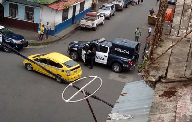 Delincuente hieren a comerciante asiático dueño de la cantina Colón Zhuo Hao Feng Mock de 56 años fue herido durante un robo a mano armada. Foto: Diómedes Sánchez S.